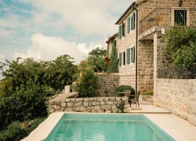 One-Bedroom Apartment with Terrace