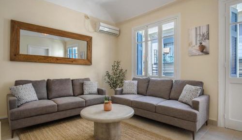 Three-Bedroom Apartment with Balcony