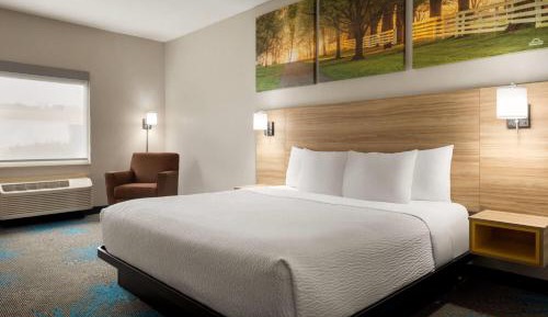 King Room - Disability Access/Non-Smoking