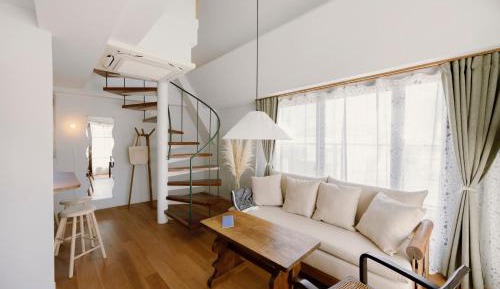 Standard Twin Room with Sofa