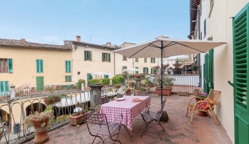 Superior One-Bedroom Apartment with Balcony