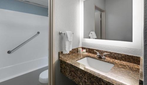 Superior King Studio Suite - Non-Smoking