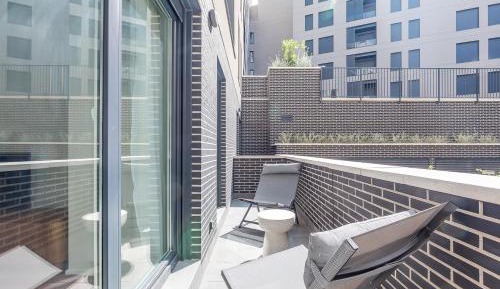 One-Bedroom Apartment with Terrace