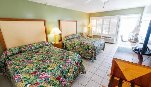 Queen Room with Two Queen Beds - Non-Smoking