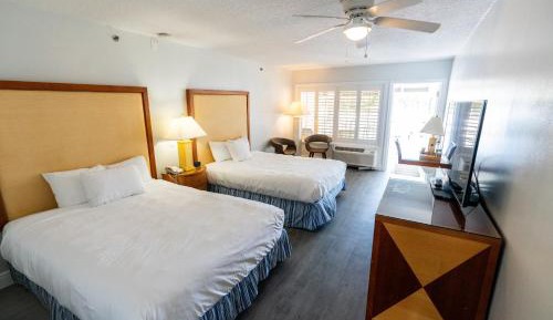 Queen Room with Two Queen Beds and Water View