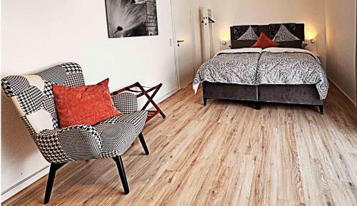 Studio Apartment with King Bed