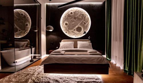 Deluxe King Room