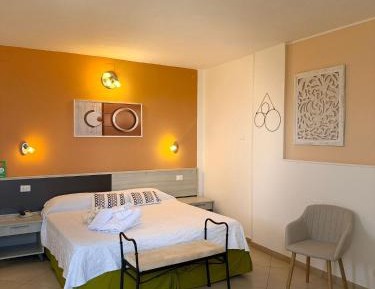 Deluxe Double or Twin Room with Balcony