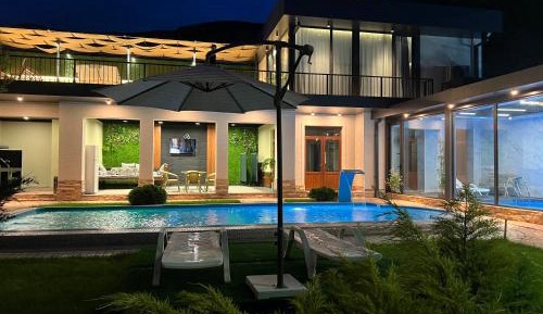 One-Bedroom Villa