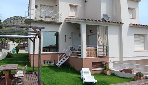 Three-Bedroom Townhouse