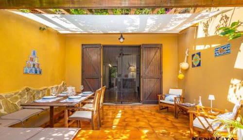 Two-Bedroom Deluxe Apartment with Ocean View