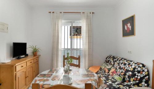 Superior One-Bedroom Apartment