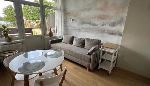 One-Bedroom Apartment with Lake View