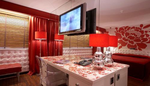Deluxe Room with 2 single beds