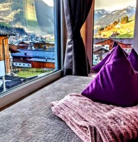 Two-Bedroom Apartment with Mountain View