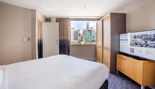 Executive Queen Suite - Harbor Facing