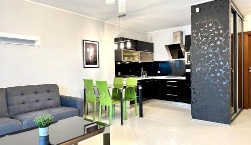 One-Bedroom Apartment with Terrace