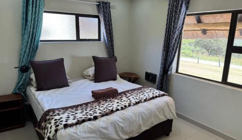 Double or Twin Room with Mountain View