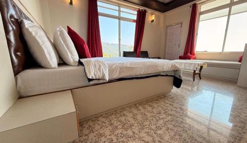 Double Room with Mountain View