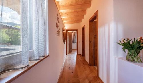 Two-Bedroom Apartment with Shower 