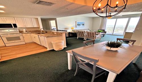 Two-Bedroom Apartment with Ocean View