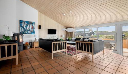 Five-Bedroom Holiday Home