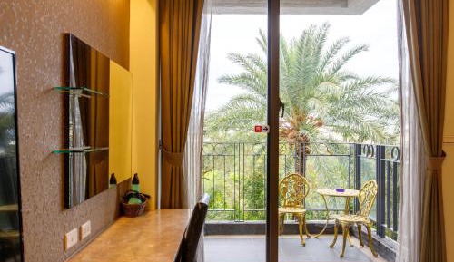 Garden View Double Room with Balcony
