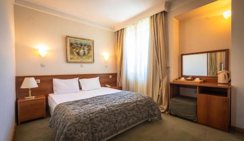 Economy Triple Room