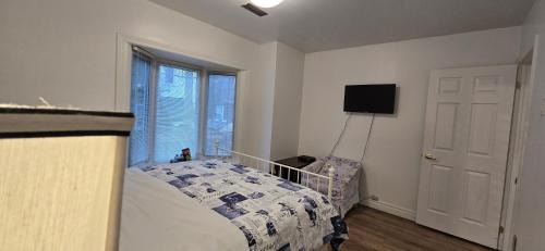 Superior One-Bedroom Suite with External Private Bathroom