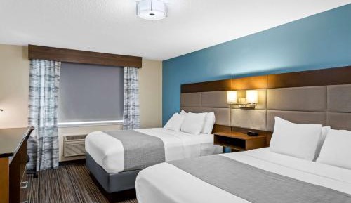 Queen Room with Two Queen Beds - Non-Smoking