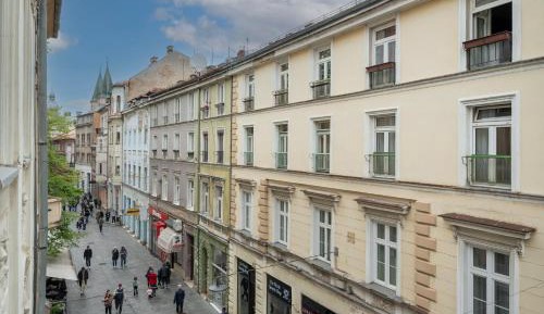 Family Two-Bedroom Apartment with View