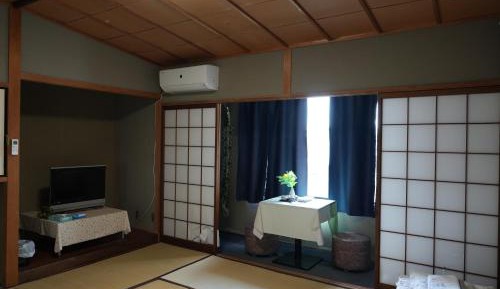 Economy Quadruple Room