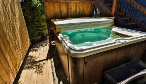 Two-Bedroom Apartment with Balcony