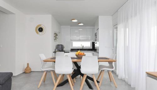 Three-Bedroom Apartment with Ocean View