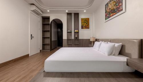 King Room with Balcony