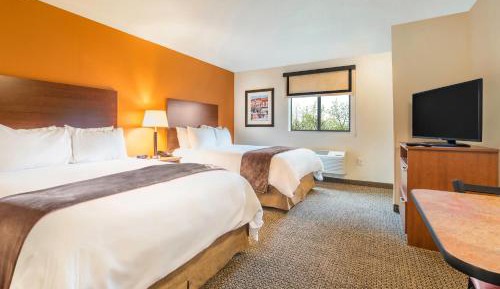 Queen Room with Two Queen Beds