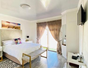 Double Room with Mountain View