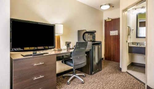 Double Room - Non-Smoking 