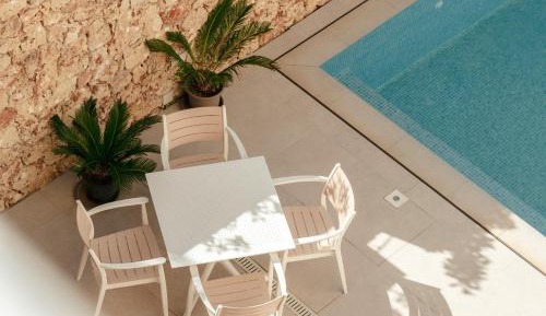 Deluxe Double or Twin Room with Pool View