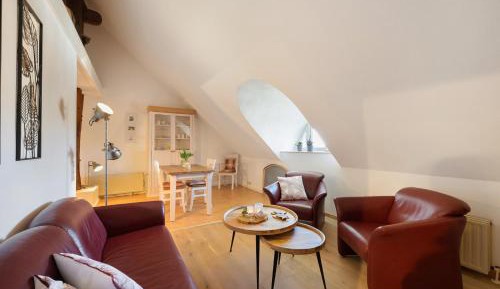 Superior One-Bedroom Apartment