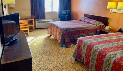 2 Full Beds Non-Smoking