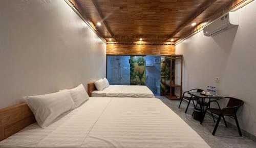 Deluxe Double or Twin Room with Pool View
