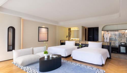 Standard Queen Room with Two Queen Beds and Balcony