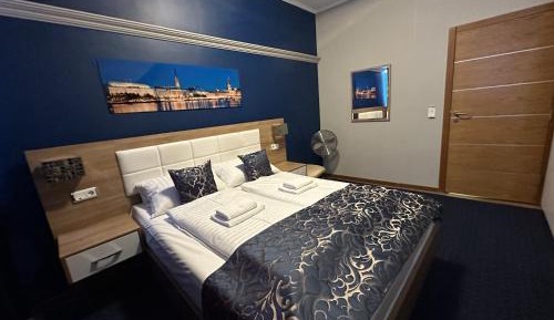 Double Room with Shared Bathroom