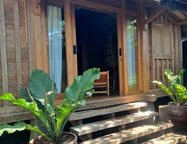 Deluxe Bungalow with Garden View