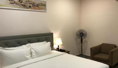 Standard King Room
