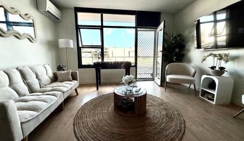 Two-Bedroom Apartment with Balcony and Sea View