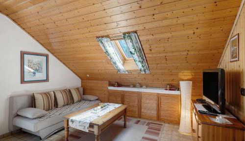 Superior One-Bedroom Apartment with Balcony