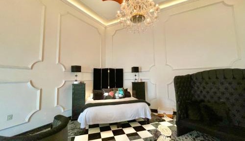 Master Suite (Accept Pets)