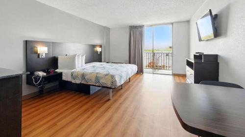 Double Room - Non-Smoking 